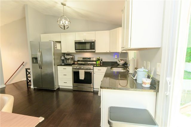 244 Samuel Gorton Avenue, Warwick, RI 02889