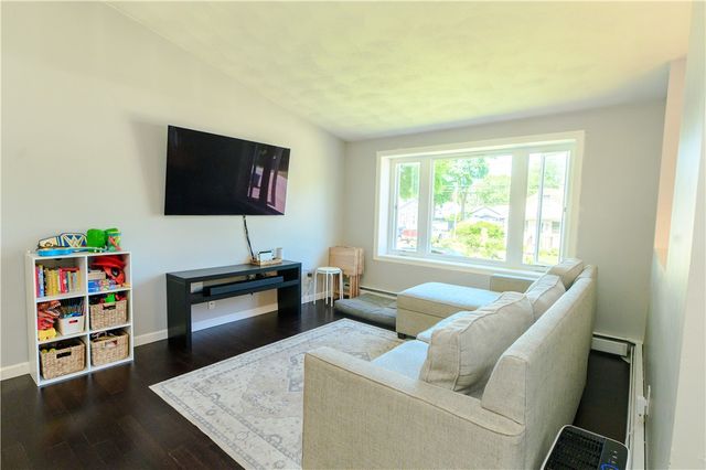 244 Samuel Gorton Avenue, Warwick, RI 02889