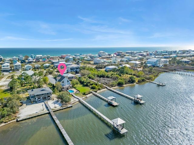 1284 W Lagoon Avenue, Gulf Shores, AL 36542