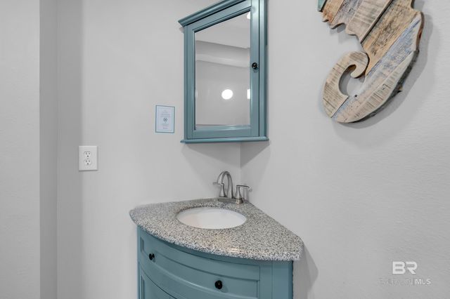 1284 W Lagoon Avenue, Gulf Shores, AL 36542
