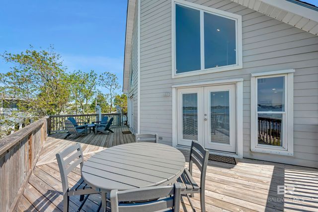 1284 W Lagoon Avenue, Gulf Shores, AL 36542