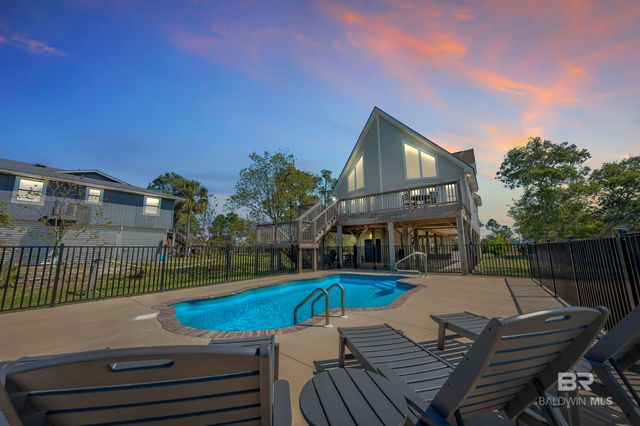 1284 W Lagoon Avenue, Gulf Shores, AL 36542