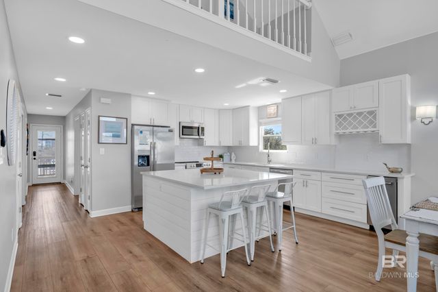 1284 W Lagoon Avenue, Gulf Shores, AL 36542