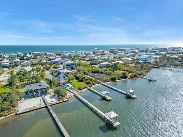 1284 W Lagoon Avenue, Gulf Shores, AL 36542