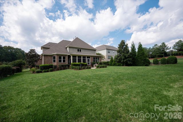 105 Highclere Drive, Waxhaw, NC 28173