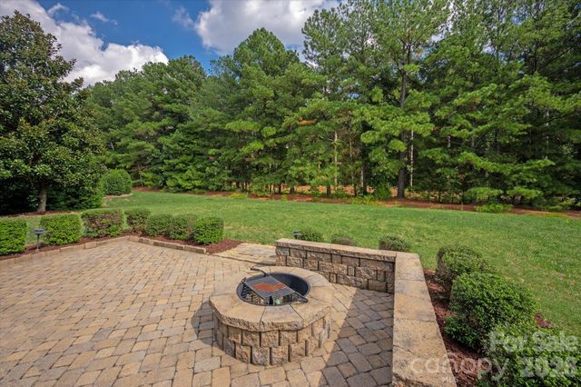 105 Highclere Drive, Waxhaw, NC 28173