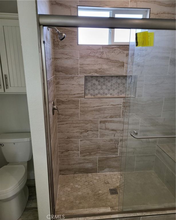 Image 21 of property listing at 21500 Lassen 122, Chatsworth, CA 91311