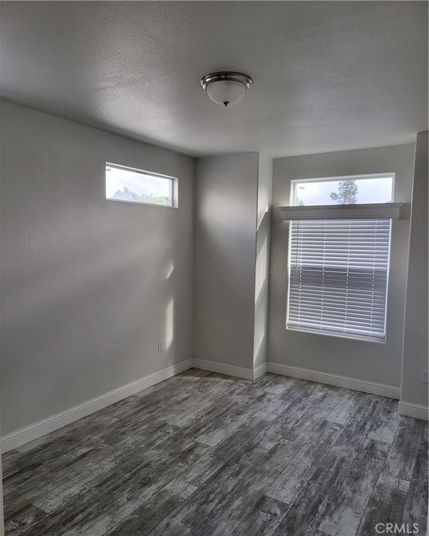 Image 22 of property listing at 21500 Lassen 122, Chatsworth, CA 91311