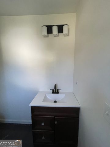 126 B Street NE, Thomaston, GA 30286