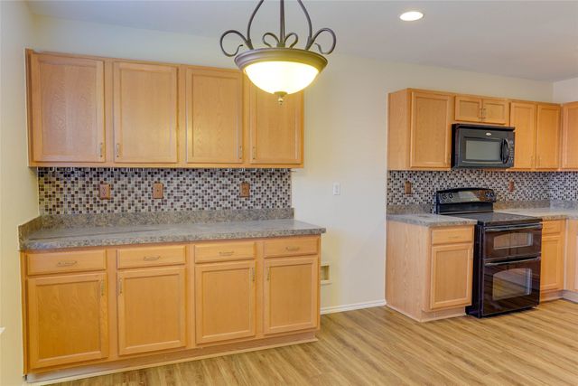 9016 Garden Springs Drive, Fort Worth, TX 76123