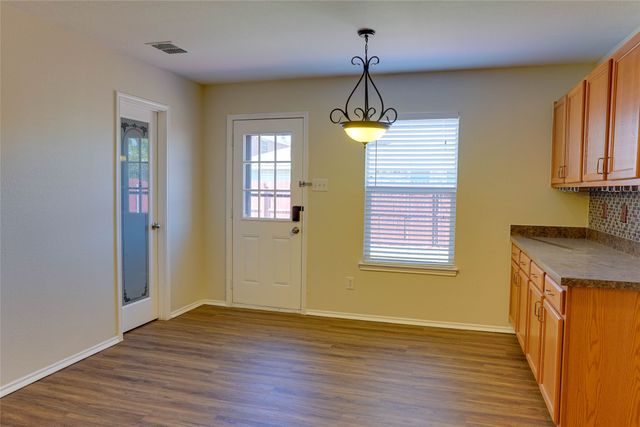 9016 Garden Springs Drive, Fort Worth, TX 76123