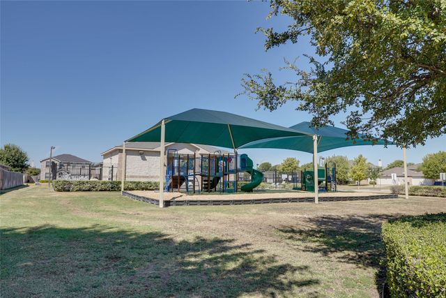 9016 Garden Springs Drive, Fort Worth, TX 76123