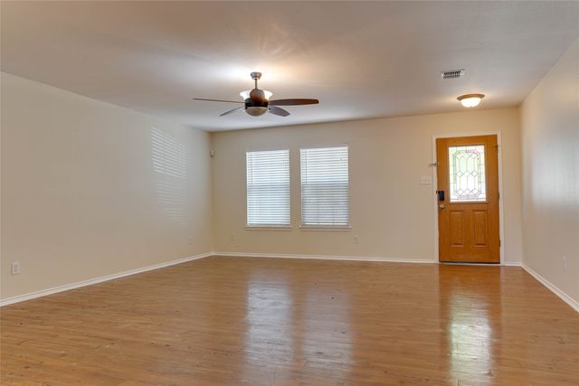 9016 Garden Springs Drive, Fort Worth, TX 76123