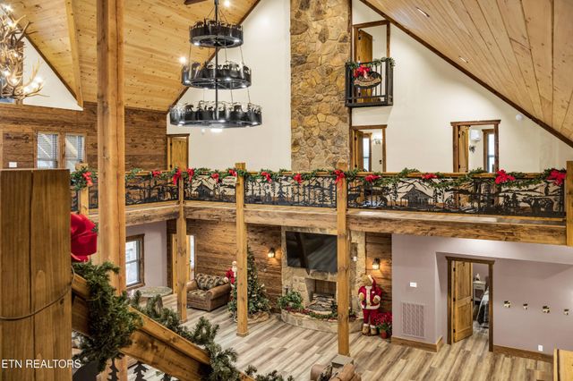 173 Rafter Rd, Tellico Plains, TN 37385