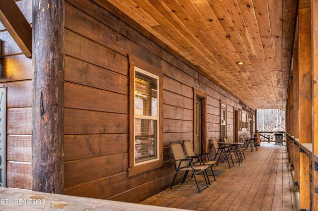 173 Rafter Rd, Tellico Plains, TN 37385