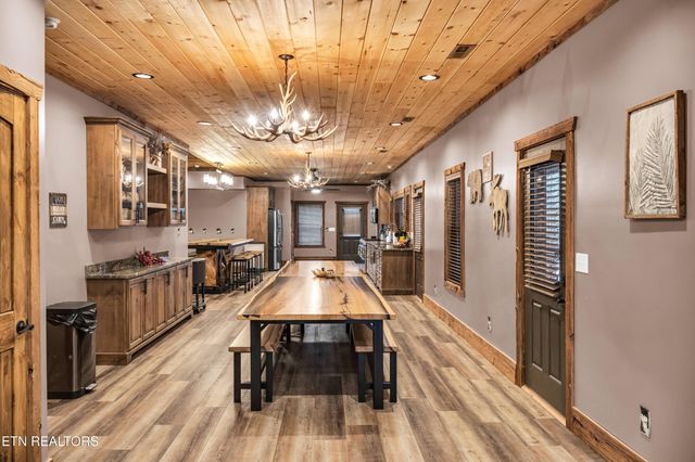 173 Rafter Rd, Tellico Plains, TN 37385