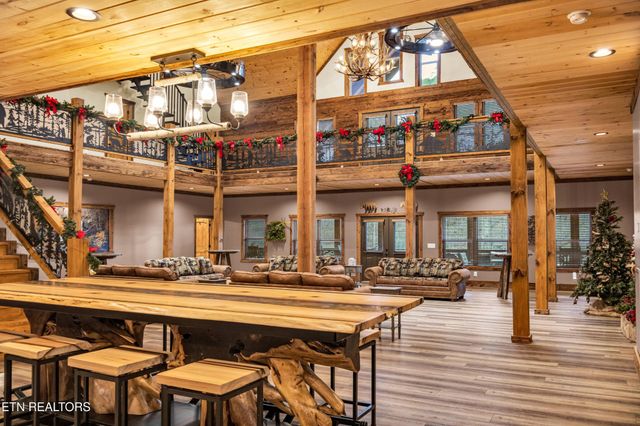 173 Rafter Rd, Tellico Plains, TN 37385