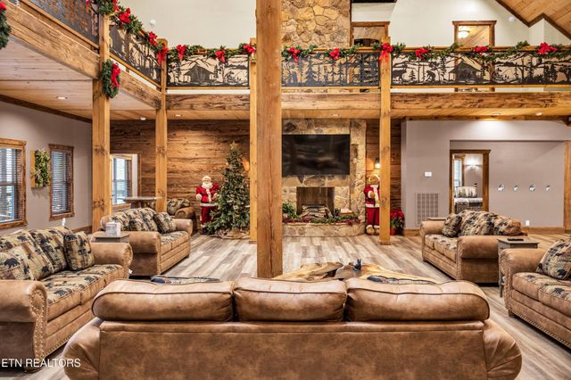 173 Rafter Rd, Tellico Plains, TN 37385