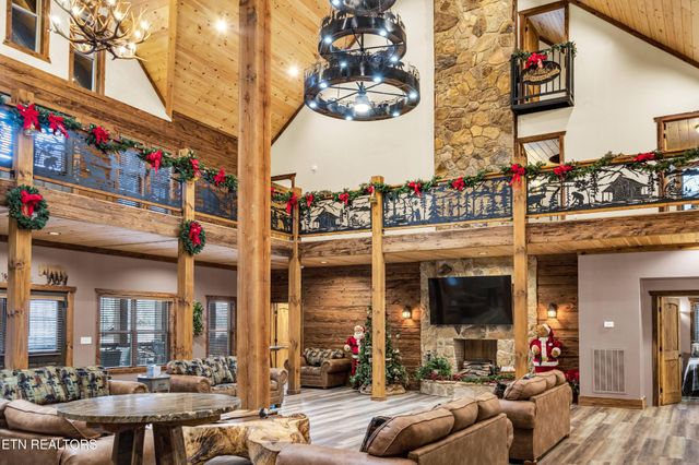 173 Rafter Rd, Tellico Plains, TN 37385