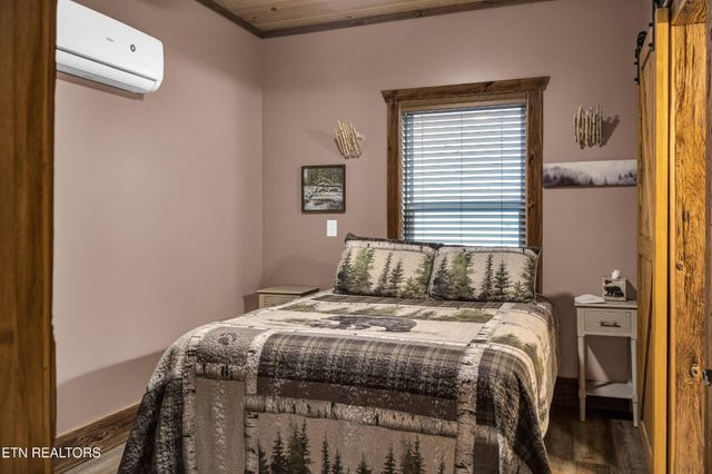 173 Rafter Rd, Tellico Plains, TN 37385