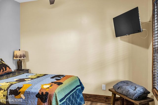 173 Rafter Rd, Tellico Plains, TN 37385