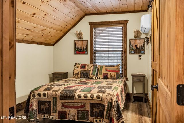 173 Rafter Rd, Tellico Plains, TN 37385