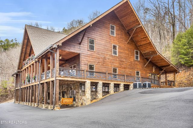 173 Rafter Rd, Tellico Plains, TN 37385