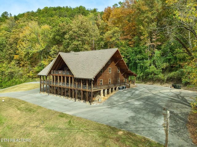 173 Rafter Rd, Tellico Plains, TN 37385