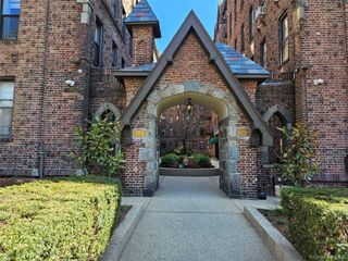 83-15 116th Street 3E, Richmond Hill, NY 11418