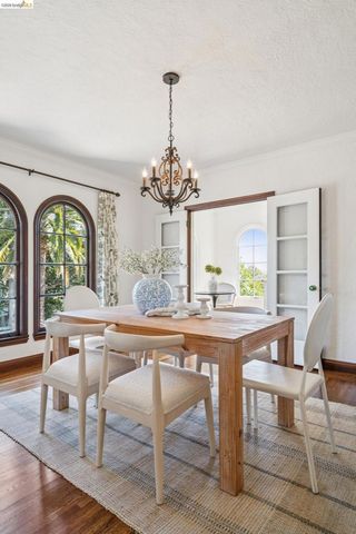 6080 Ocean View Drive, Oakland, CA 94618