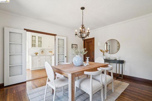 6080 Ocean View Drive, Oakland, CA 94618