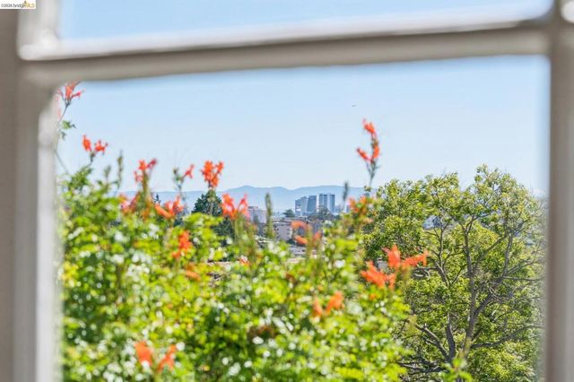 6080 Ocean View Drive, Oakland, CA 94618