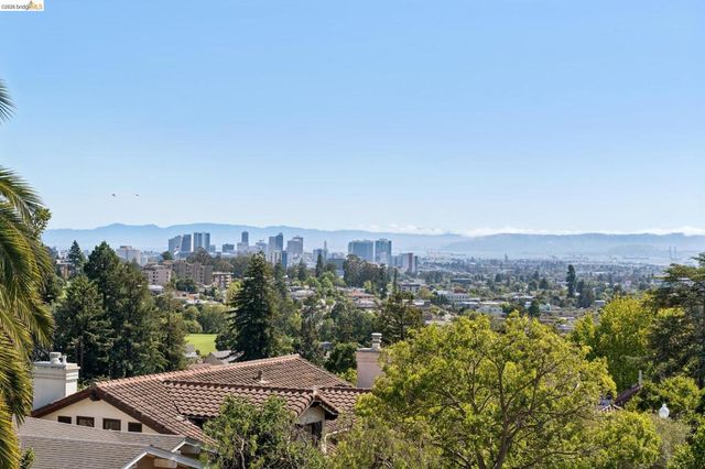 6080 Ocean View Drive, Oakland, CA 94618