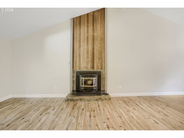 721 Ne 132ND Ave, Vancouver, WA 98684