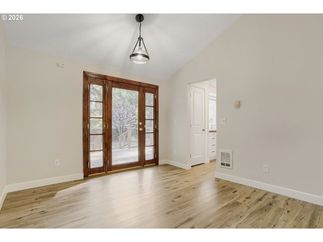 721 Ne 132ND Ave, Vancouver, WA 98684