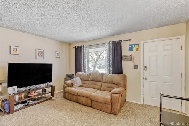 910 Dogwood Avenue, Fort Lupton, CO 80621