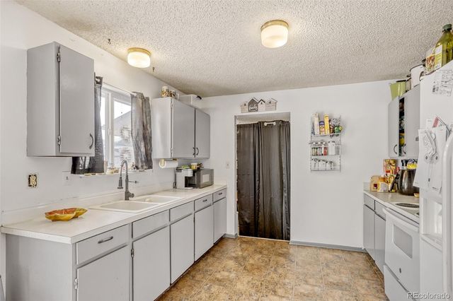 910 Dogwood Avenue, Fort Lupton, CO 80621