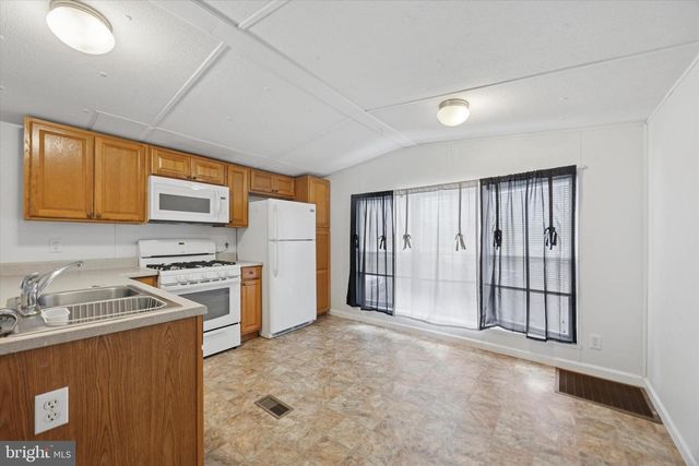 20 WINTERSET RD, Wilmington, DE 19810