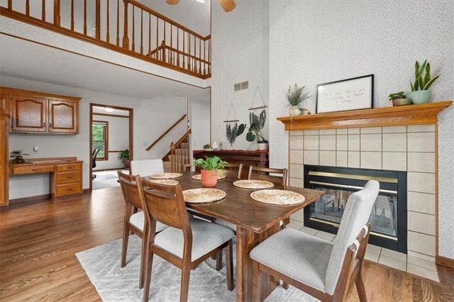 833 NW High Point Drive, Lee's Summit, MO 64081
