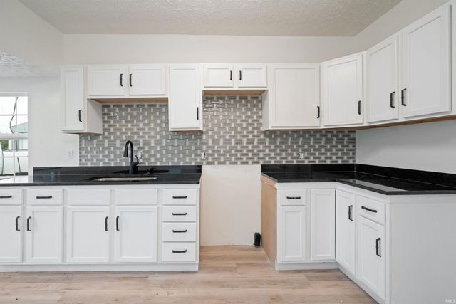 7566 S SR 29 Road, Frankfort, IN 46041