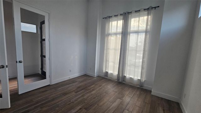 145 Cyrus Milton Dr, Buda, TX 78610