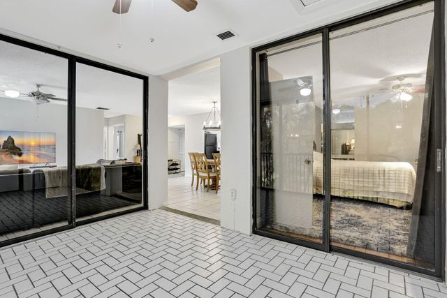 2748 S Carambola Circle 1923, Coconut Creek, FL 33066