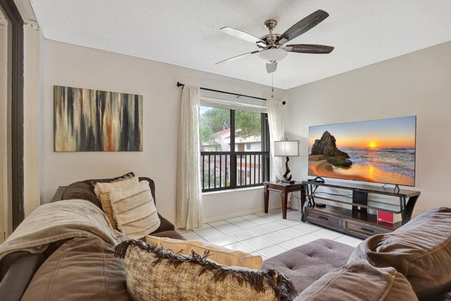 2748 S Carambola Circle 1923, Coconut Creek, FL 33066