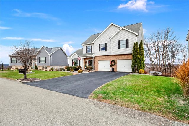 132 Edgewood Dr, New Stanton, PA 15672