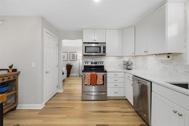 208 Marlborough Street 4, East Greenwich, RI 02818