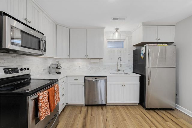 208 Marlborough Street 4, East Greenwich, RI 02818