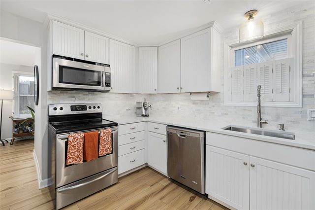 208 Marlborough Street 4, East Greenwich, RI 02818