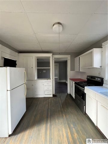 42 Wescott Street, Jamestown, NY 14701