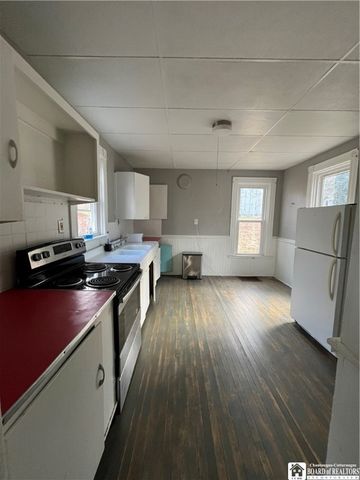 42 Wescott Street, Jamestown, NY 14701