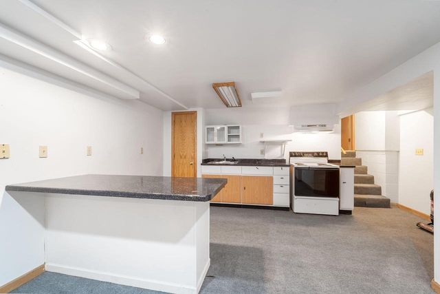 2526 W Dunwood ROAD, Glendale, WI 53209